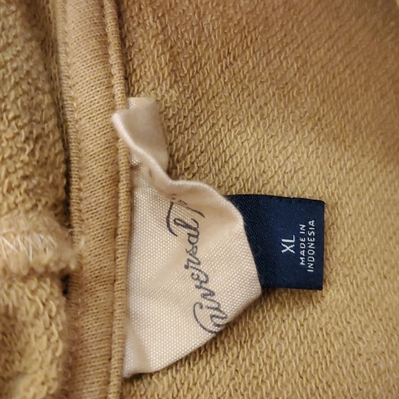 Pull Over Sweatshirt - Picture 6 of 6